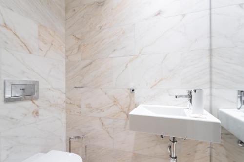 FLH Chiado Trendy Apartment