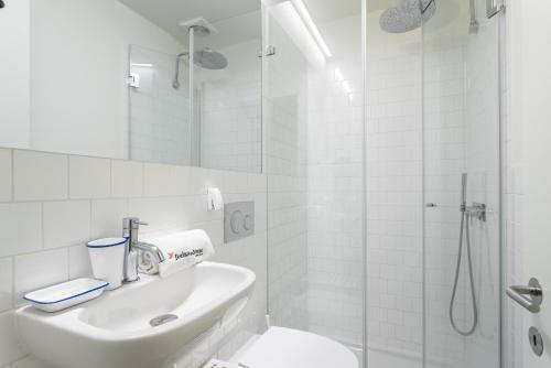 FLH Bairro Alto Modern Flats tesisinde bir banyo