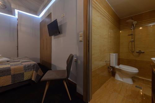 Koupelna v ubytování Central Rooms