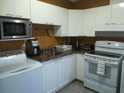 صورة لـ Montreal Authentic appartment في مونتريال