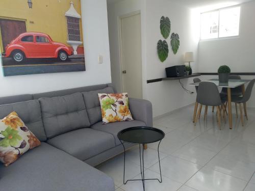 CH2 Comodo apartamento amoblado en condominio RNT 1O8237