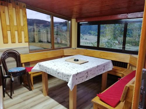 Gambar di galeri bagi Apartmani ( VILA ) Vucko di Vlasic