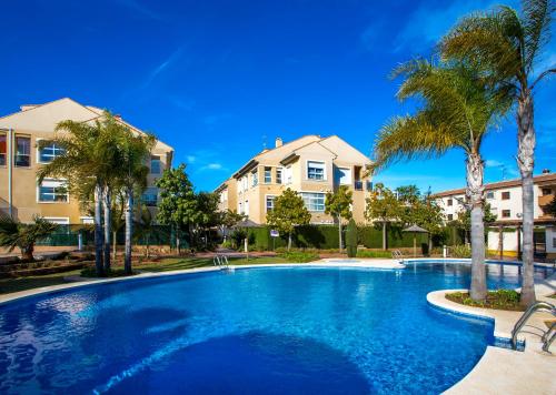 Jardines de Masia by Aguilarent