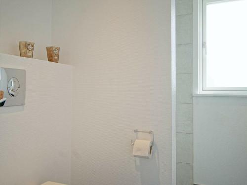 アリンエにある8 person holiday home in Allinge-By Traumのギャラリーの写真
