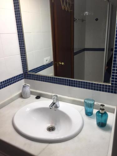 Un baño de PISO 1ª LINEA SANLUCAR DE BARRAMEDA