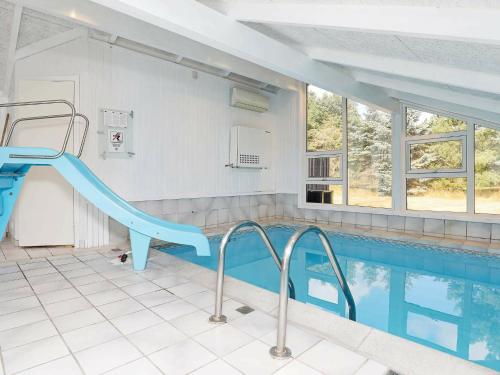 Bazén v ubytování 9 person holiday home in Jerup-By Traum nebo v jeho okolí