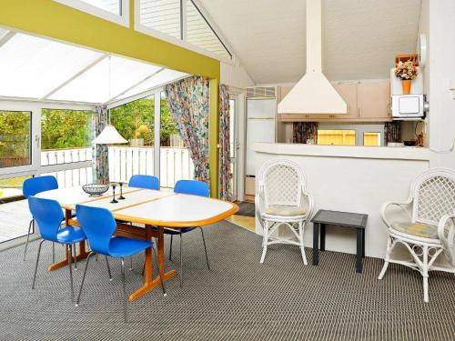 Gambar di galeri bagi 8 person holiday home in Humble-By Traum di Humble