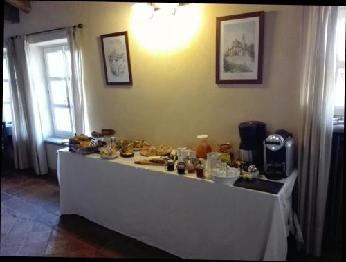 Mad på landstedet eller i nærheden