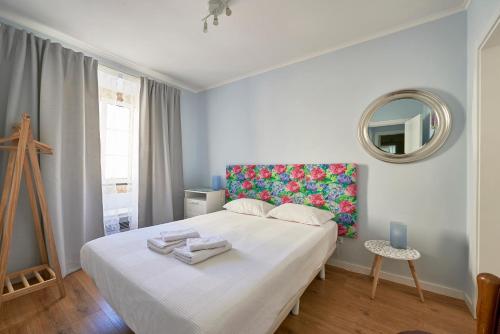 Elegant Riverview Apartment in Historical Lisbon