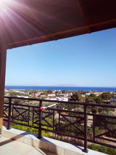 a view of the ocean from the balcony at Stan&Family in Kalavárda