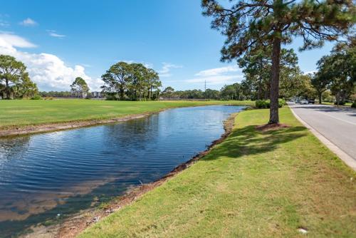 Bayou Village 613 photo 25