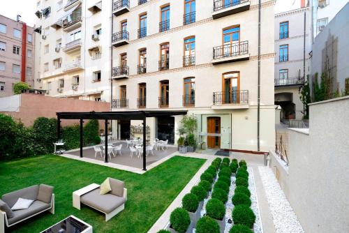 Foto da galeria de Hotel Único Madrid, Small Luxury Hotels em Madri