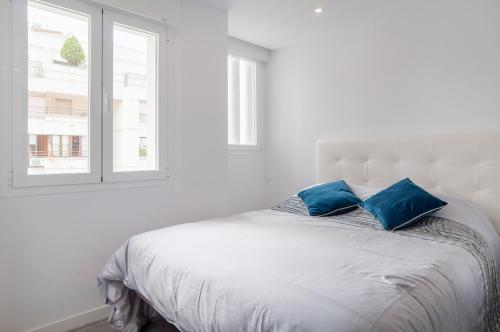 Marbella Beach Sea views City Center Apartment
