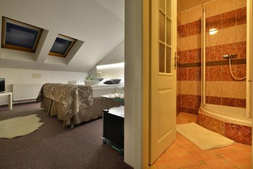 Koupelna v ubytování Anette Hotel