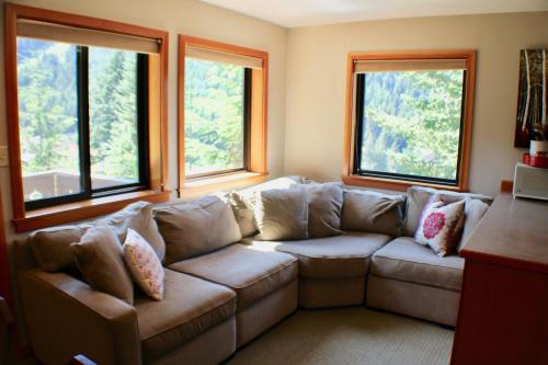 Gallery image of Crystal Chalets in Greenwater