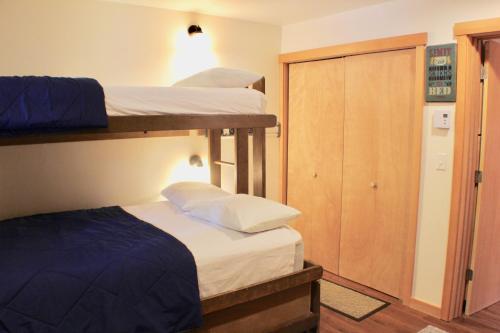 Gallery image of Crystal Chalets in Greenwater