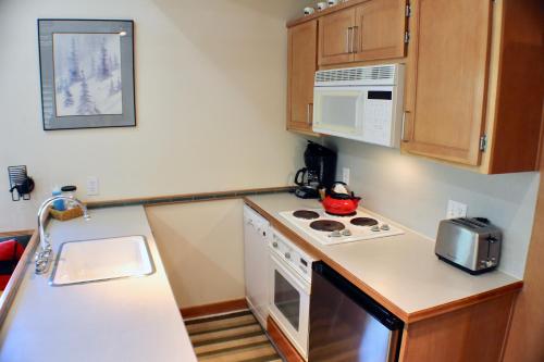 Gallery image of Crystal Chalets in Greenwater