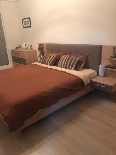 Lova arba lovos apgyvendinimo įstaigoje Baby’s Apartment