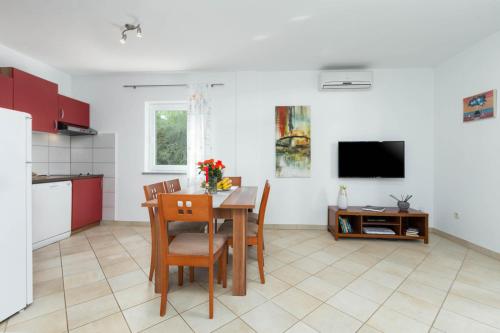 Beautiful villa Rampic with private pool near the beach in Fazana
