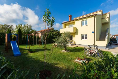 Beautiful villa Rampic with private pool near the beach in Fazana