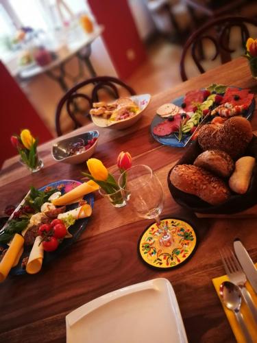 Mad på hotellet eller i nærheden