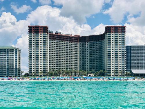 Gulf-front Shores of Panama 3rd Floor RENOVATED - Beach Service Included photo 11