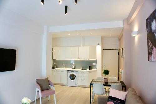 Wonderful Nordic Design Apt In Athens ギリシャ アテネ Booking Com