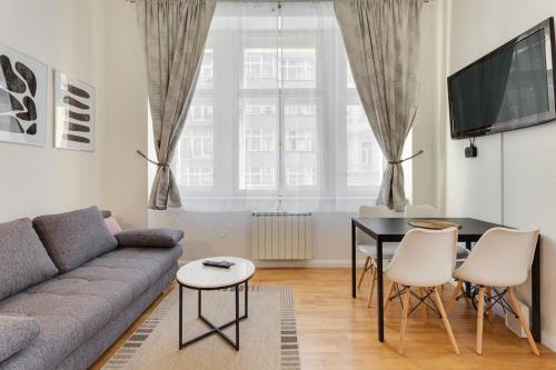 Posezení v ubytování New luxury apartment in the centre with Netflix