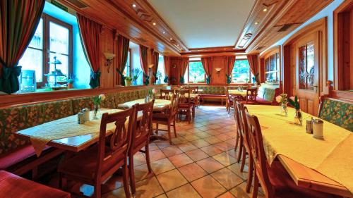 Restaurace v ubytování Gasthof zur Post