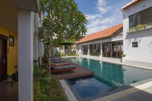 Swimmingpoolen hos eller tæt på Hoian Tranquil Lodge - Chon Binh Yen