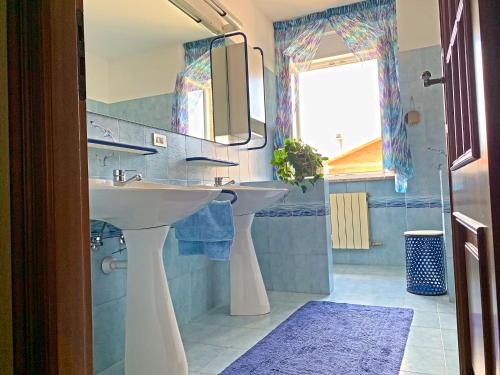 L'Atelier du Temps - AOSTA-PILA Holiday House tesisinde bir banyo