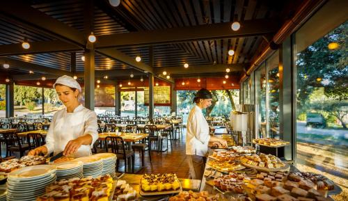 Cibo presso il villaggio turistico o nelle vicinanze