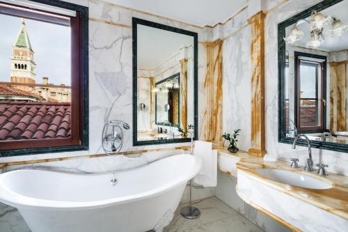 Baglioni Hotel Luna - The Leading Hotels of the World Image