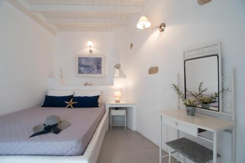 Ένα ή περισσότερα κρεβάτια σε δωμάτιο στο KrotiriBay adults