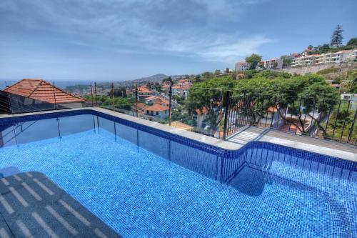 Bazén v ubytování Number 15 Ocean & City View Villas nebo v jeho okolí