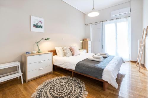 1 KM from The Acropolis 1 Bedroom Apt