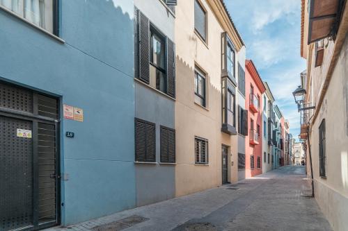 NEW! Málaga Suite with pool and parking in the center!
