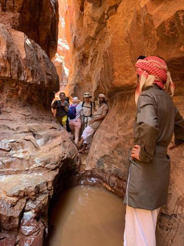Ospiti di Bedouin Tours Camp