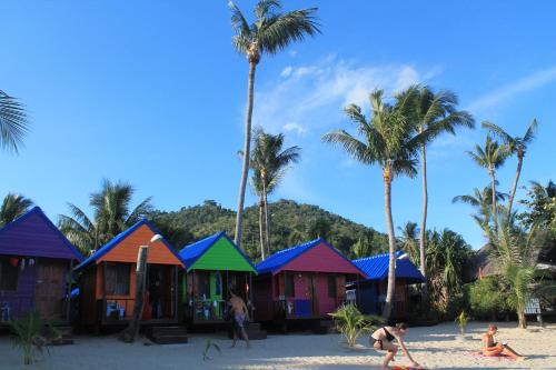 Foto dalla galleria di New Hut Bungalow a Lamai Beach