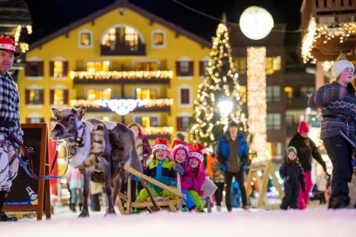 Επισκέπτες που μένουν στο ALPS les ARCS 1950 Prince des Cimes, ski-in out,swimming pool, sauna, shoes dryer