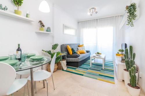 Χώρος καθιστικού στο Green Cactus cosy Loft, Wifi & Gym