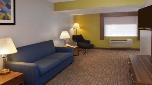 Posezení v ubytování Holiday Inn Express Mount Pleasant- Scottdale by IHG