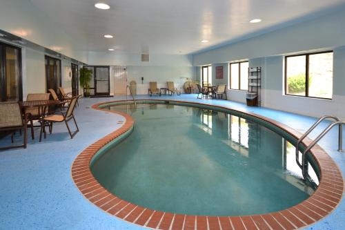 a large swimming pool in a hotel room at Holiday Inn Express Dublin, an IHG Hotel in Dublin