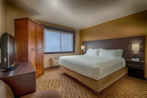 Holiday Inn Express & Suites Grand Canyon, an IHG Hotel 객실 침대