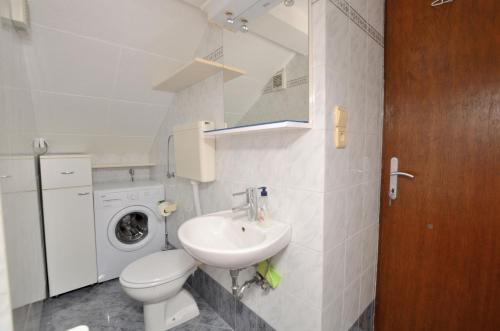 Et badeværelse på Apartment Karmen