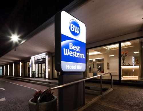 a sign for a best western hotel bill in a mall at Best Western Hotel Biri in Padova