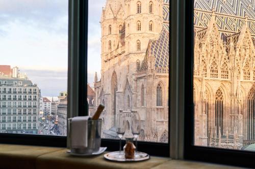 Tetera y cafetera en DO&CO Hotel Vienna