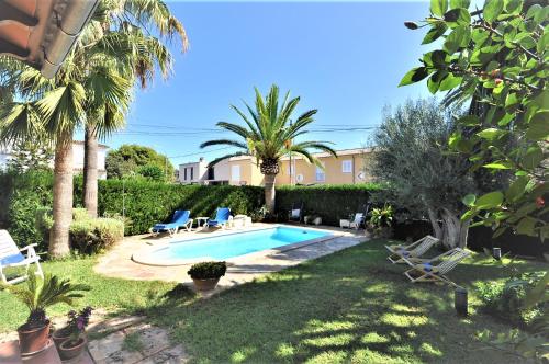 Bazén v ubytování "PEP POMAR" Chalet en Palma de Mallorca nebo v jeho okolí