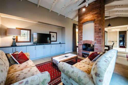 Ruang duduk di Farm Stay Winelands