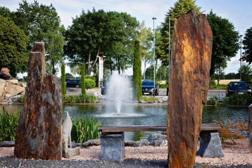 En have udenfor Landhaus Eden 3 Sterne Superior